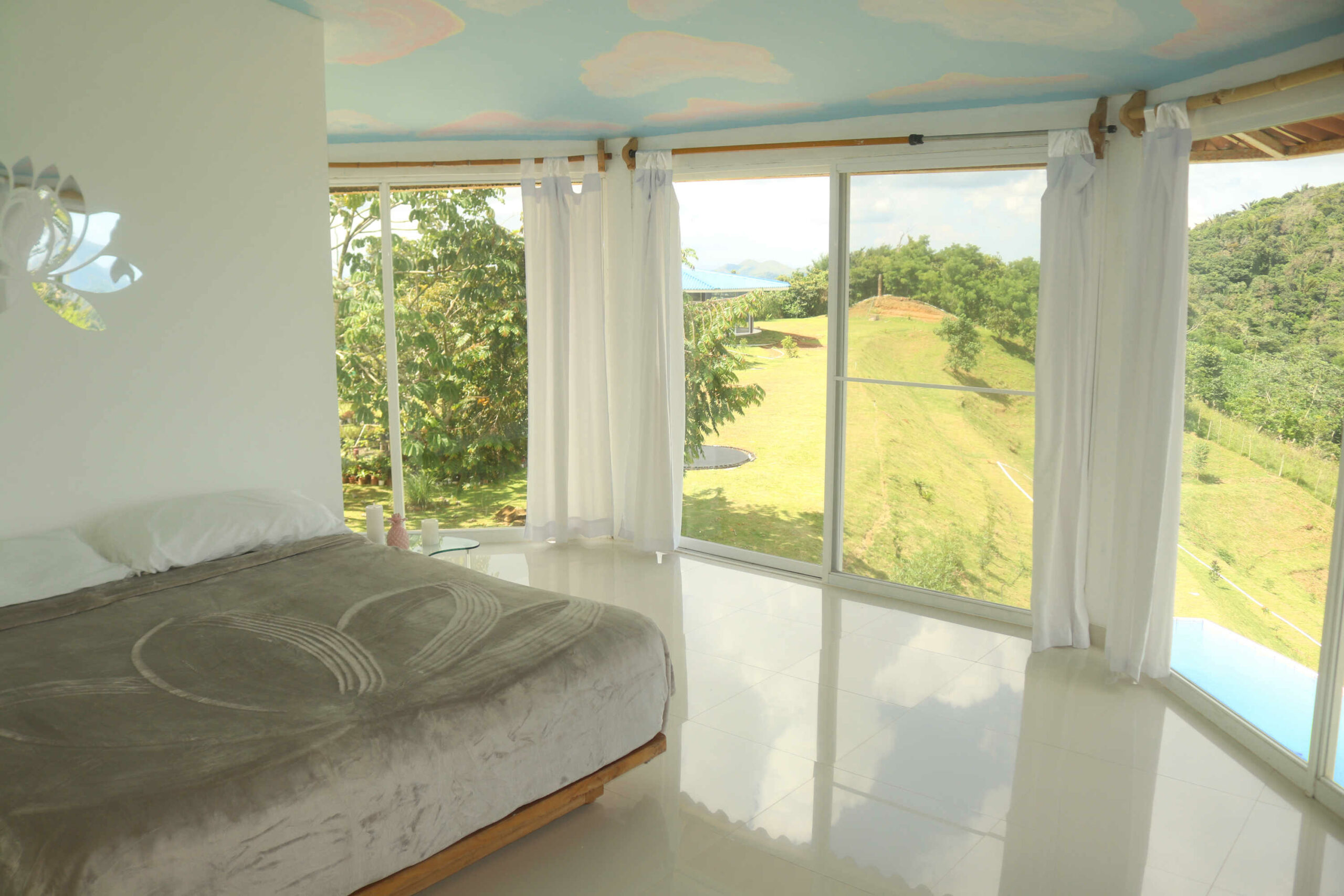 Vida Lotus King Suite
